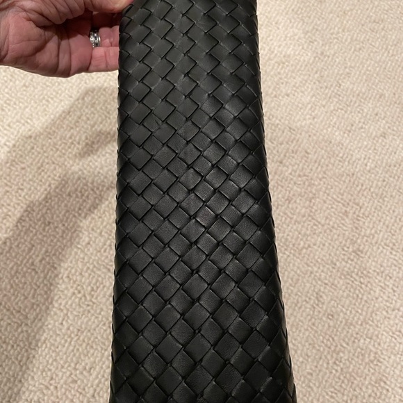 Authentic Bottega Veneta Nappa Intrecciato Large Bag - Picture 6 of 13